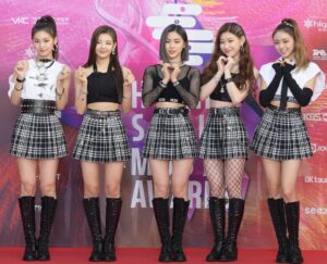 ITZY(イッチ)のユナとイェジが世界で最も美しい顔にランキングイン?!モデル顔負けの2人に密着!