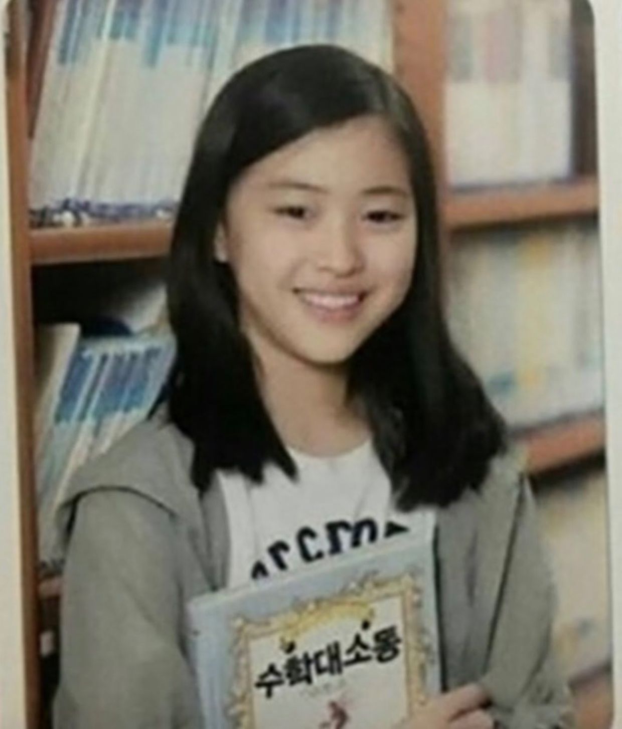 ITZYのリュジンにハーフの噂?両親や兄の経歴やエピソードなどを紹介します!