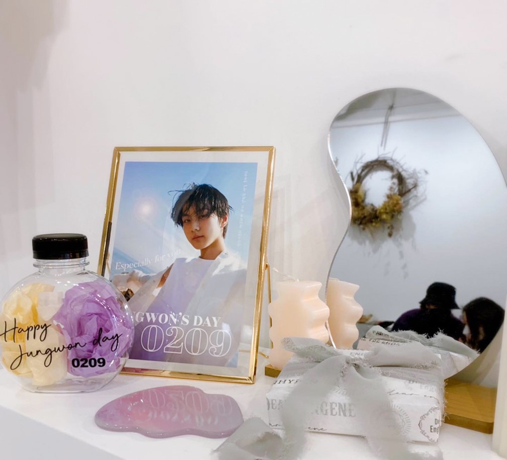 ENHYPEN センイル　誕生日 ジョンウォン special gift Enhypen・ジョンウォン センイルカフェ | TikTok