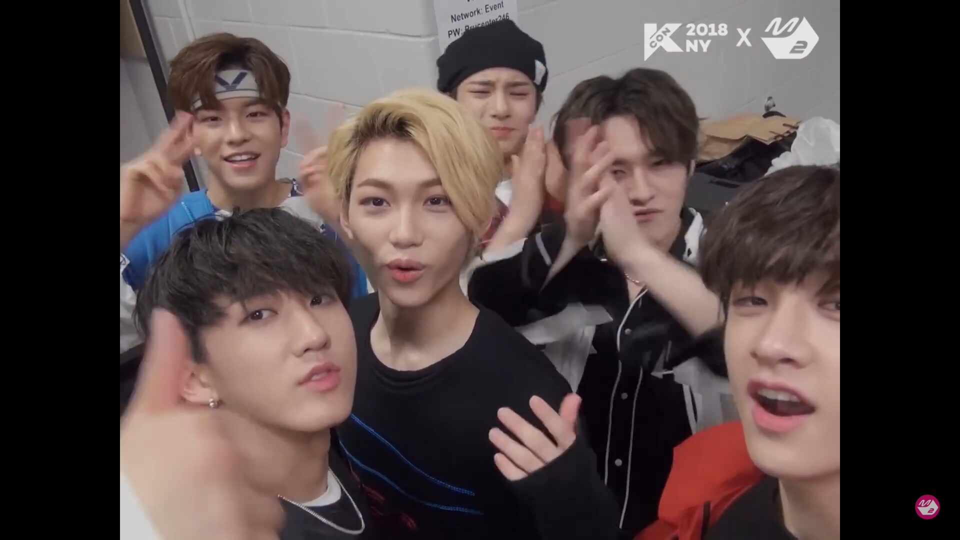 Stray Kids(スキズ)リノは腹筋に手術跡が？それが理由で衣装絡みの問題も発生？