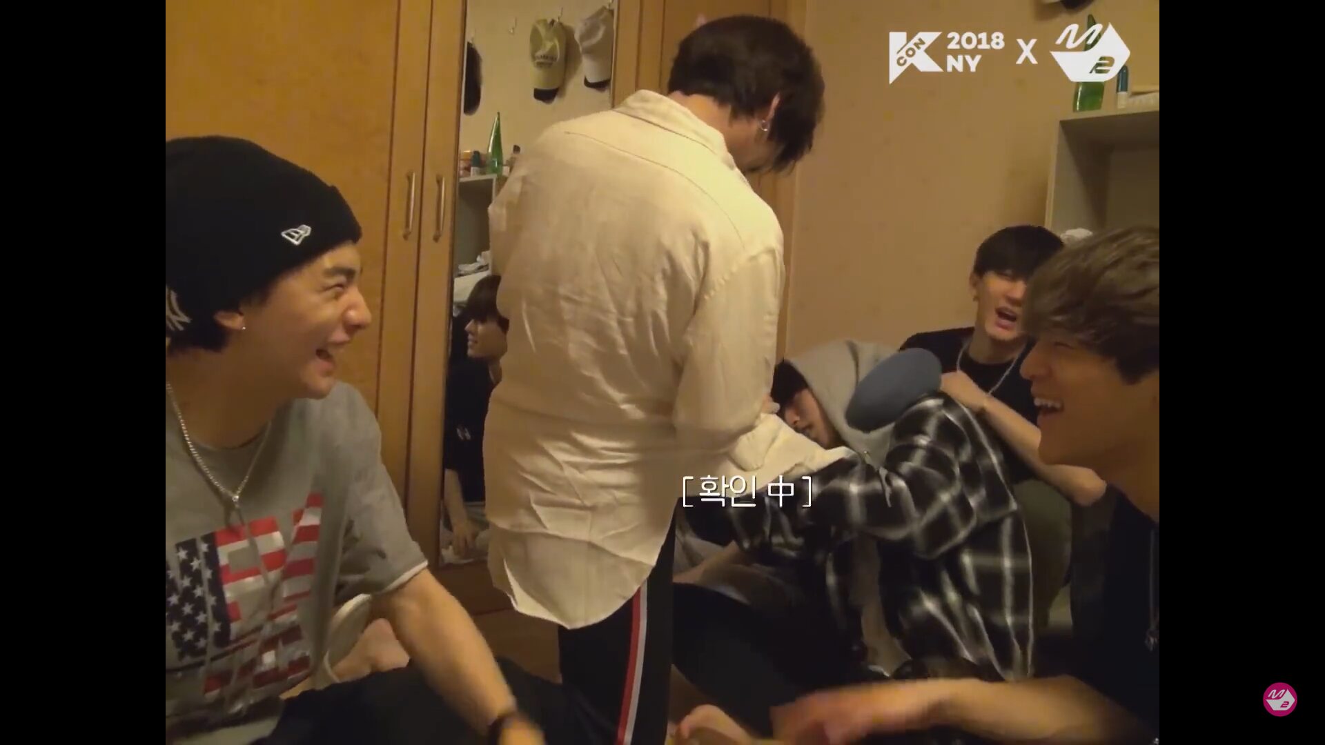 Stray Kids(スキズ)リノは腹筋に手術跡が？それが理由で衣装絡みの問題も発生？