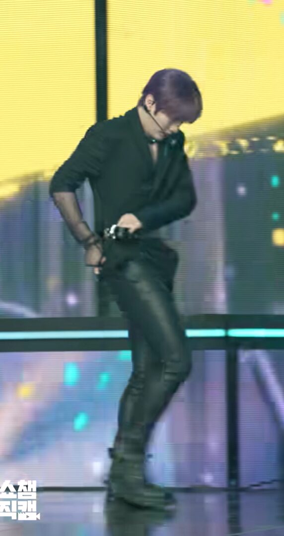 Stray Kids(スキズ)リノは腹筋に手術跡が？それが理由で衣装絡みの問題も発生？