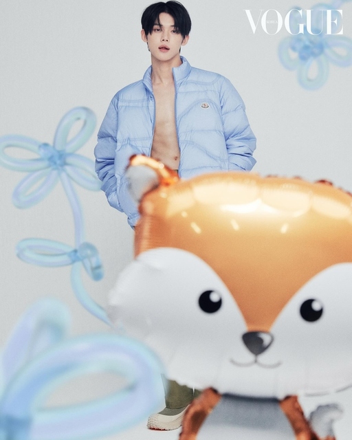 TOMORROW X TOGETHER(TXT)のヨンジュンがモンクレールのアンバサダーに！どこの国のブランド？