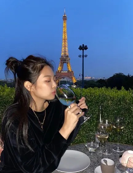 BLACKPINKジェニーがかわいい！プライベートやBTSテテとの関係は？