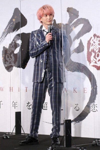 SnowManのメンバーの身長と体重が気になる!メンバーの最大身長差は何センチ?