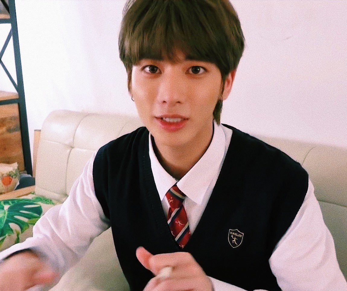 TOMORROW X TOGETHER(TXT)のテヒョンと山下智久でブルーモーメントの挿入歌を担当!perfect stormはどんな曲?