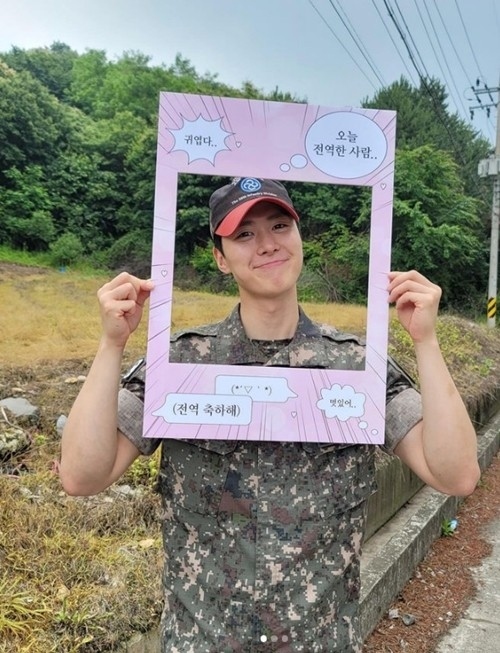 NCT127ドヨンのお兄ちゃんは俳優のコンミョン！ドラマでの共演はもうあった？