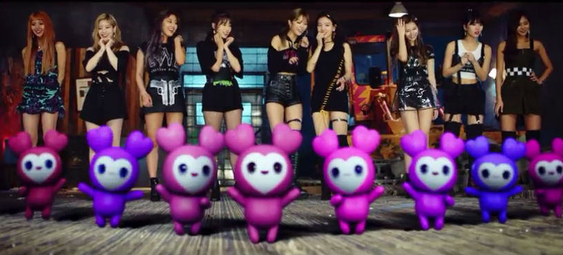 TWICEの食玩が発売!?販売場所やおまけを調べてみた!