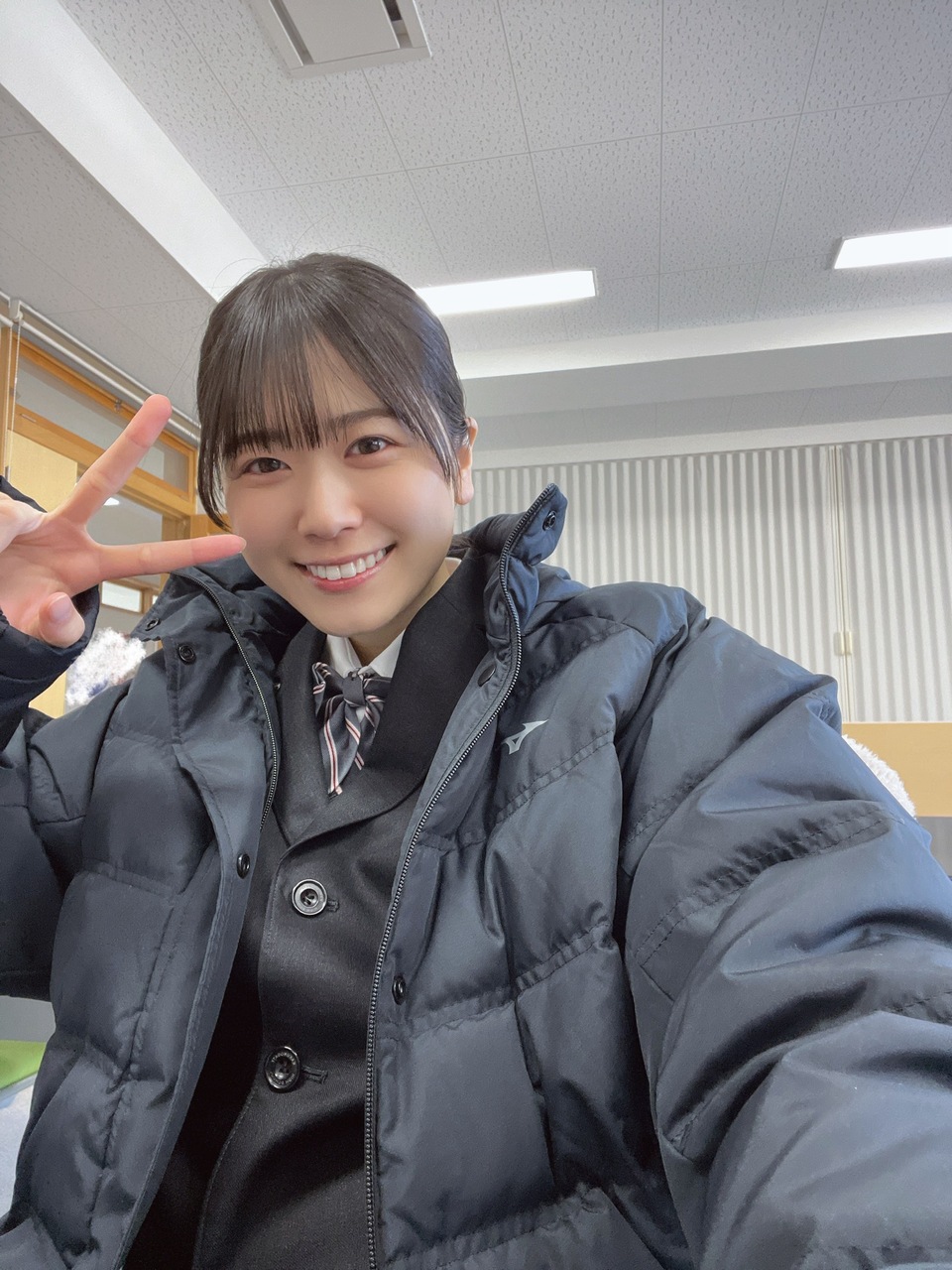 日向坂46の丹生明里が制服姿で映画に出演!その裏側を追ってみた