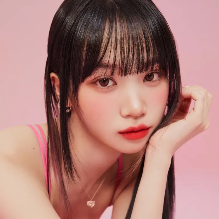 LE SSERAFIMのチェウォンがリーダーなのは性格の良さから？優しい努力家と評判！