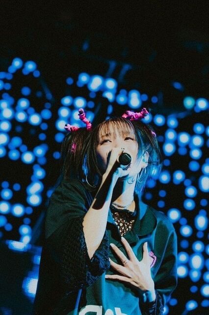 YOASOBIのikuraのヘアスタイル変遷について！三つ編みや髪色など前からどれだけ変わった？