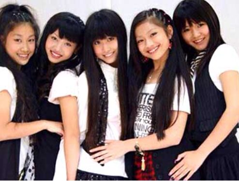 TWICEのモモは京都出身！学生時代の思い出や卒アルが気になる！