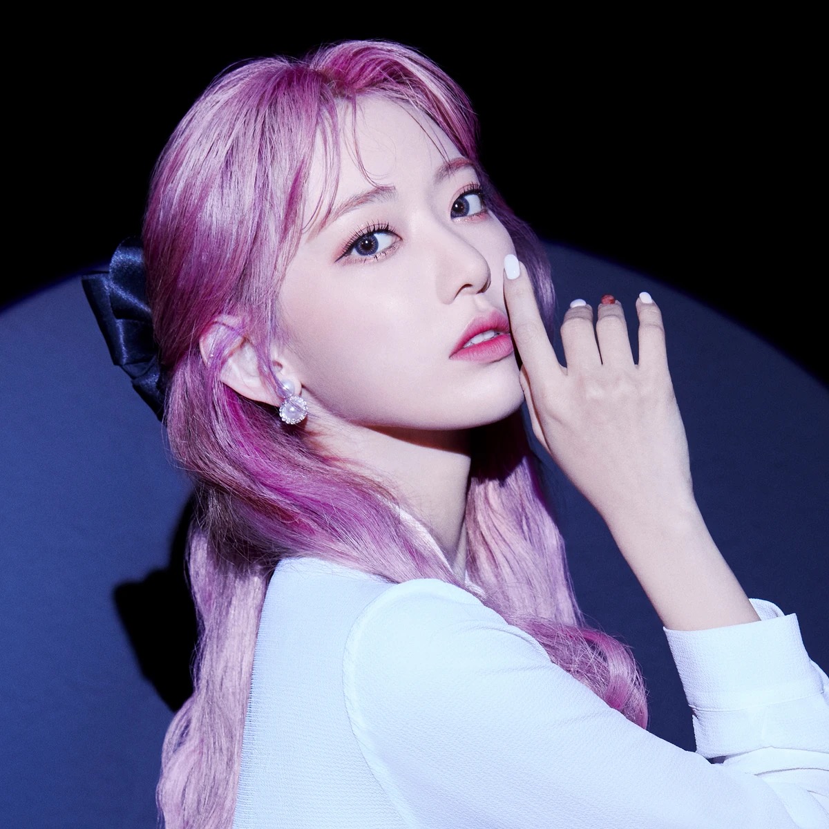 LE SSERAFIMのサクラは本当に整形してるのか？HKTデビュー当時からの画像を調べてみた