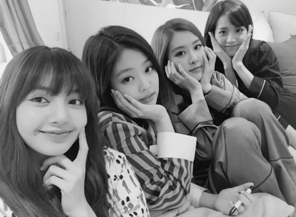 BLACKPINKがグループ活動再開へ!2025年はアルバムやツアーの計画も!?