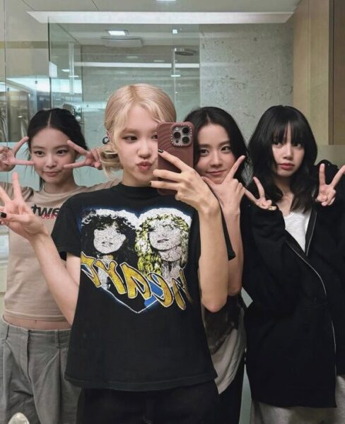 BLACKPINKがグループ活動再開へ!2025年はアルバムやツアーの計画も!?