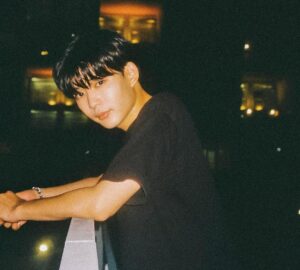 なにわ男子長尾謙杜が可愛すぎると人気!エピソードや画像をまじえてお伝えします!