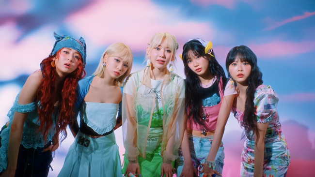 LE SSERAFIMのLINEプリのコラボフレームが期間限定で登場、どんなフレームなのか調べてみた