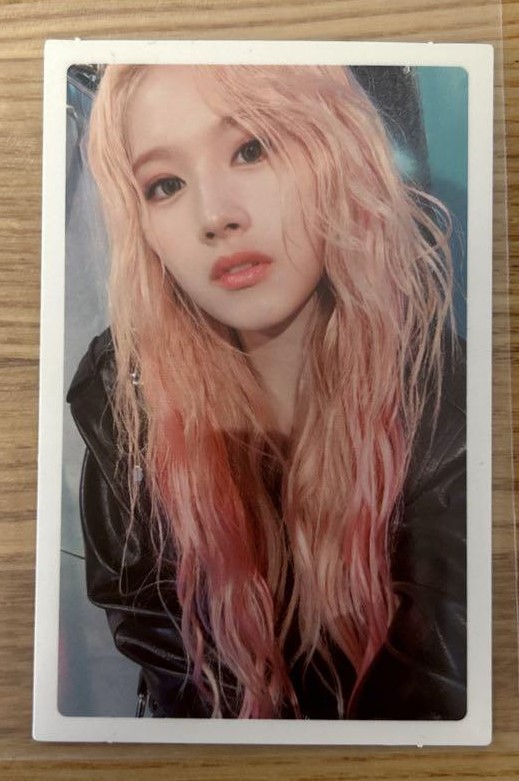 TWICEのトレカがヤフオクやメルカリでとんでもない価格に！？各メンバーのカードのレートを調べてみた