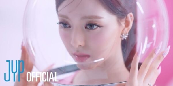 ITZY(イッチ)ユナの初ソロyet butに熱視線!本人が作詞作曲も担当って本当?