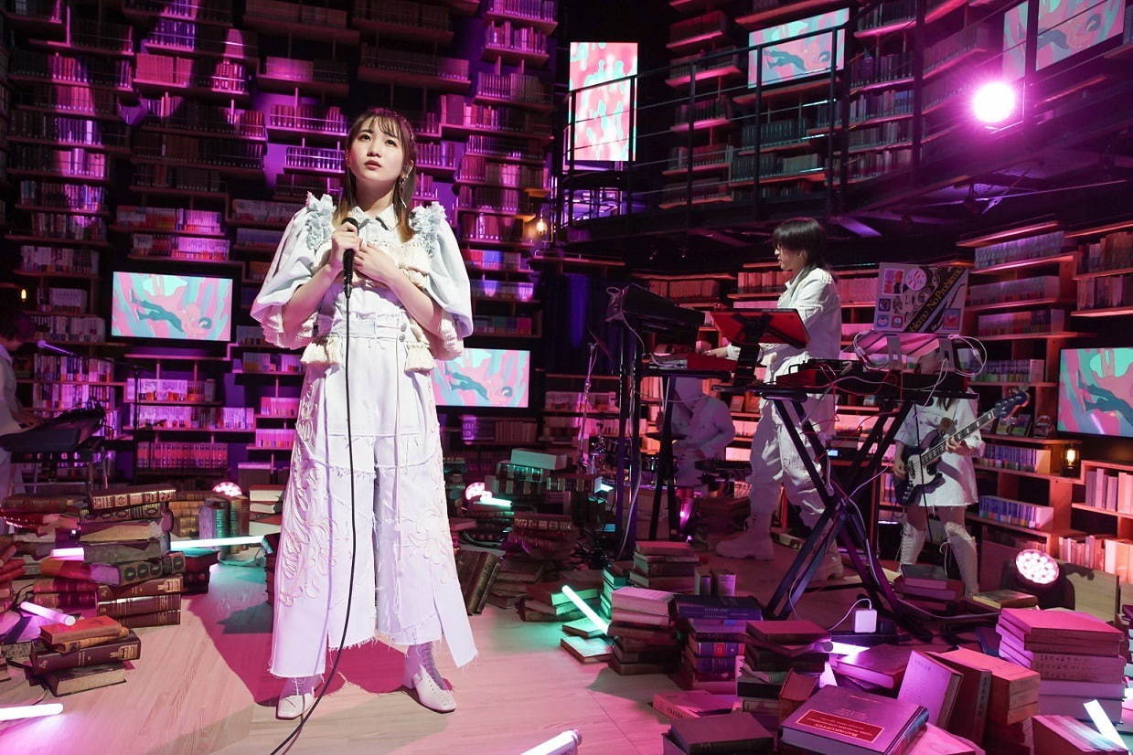 YOASOBIの活動経歴を一挙公開！最新情報までを年代順に紹介！