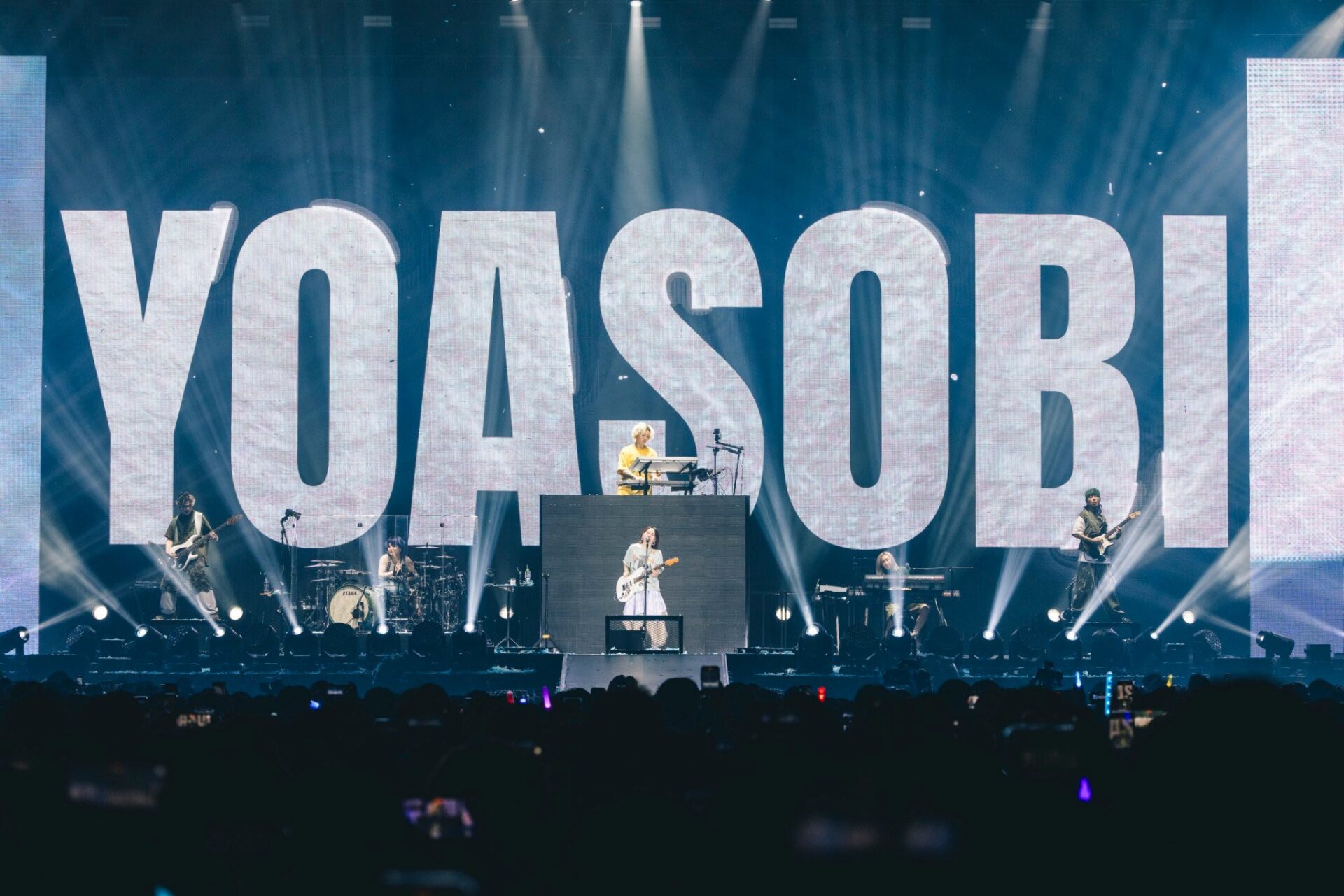 YOASOBIの台北市の台北アリーナでアジアツアー2デイズ、抽選参加60万人！！