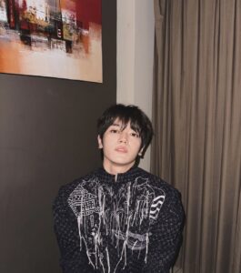 NCT127のユウタ(中本悠太) とあの人が似てる！？テヨンや赤西仁に佐藤健など比較してみた！