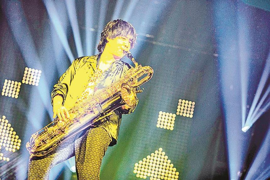 Official髭男dism(ヒゲダン)の楢﨑誠は昔警察官だった？！音楽隊に居た縁でまさかの映画の作曲も！？