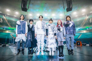 YOASOBIのメンバーは正確には何人?バンドメンバーとの違いについても説明!