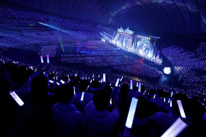 乃木坂46のサイリウムカラーを覚えよう!曲やメンバーカラーについてやその決め方を調査!