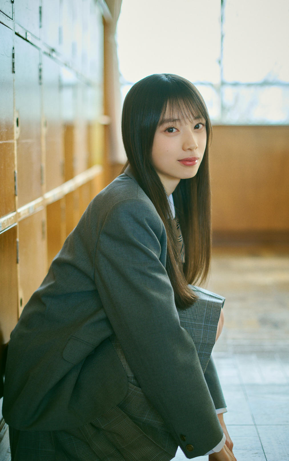 乃木坂46の6期生の撮り下ろし写真と手書きプロフィールを公式サイトで公開中!