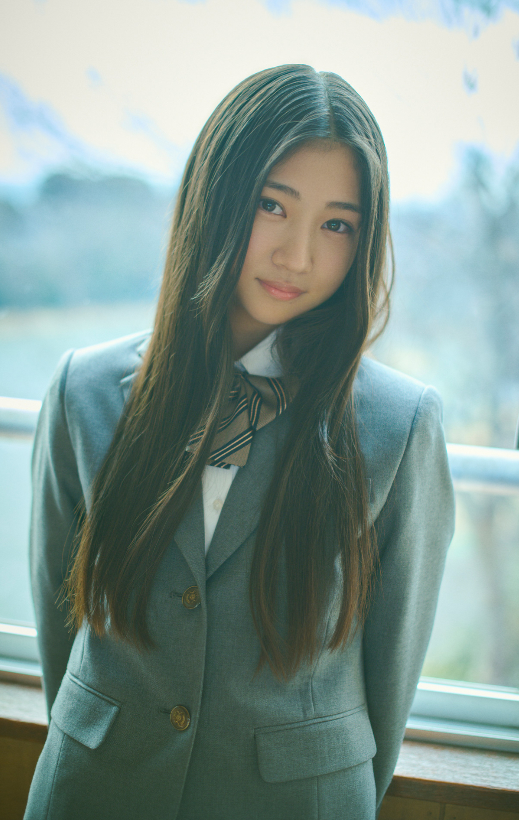 乃木坂46の6期生の撮り下ろし写真と手書きプロフィールを公式サイトで公開中!