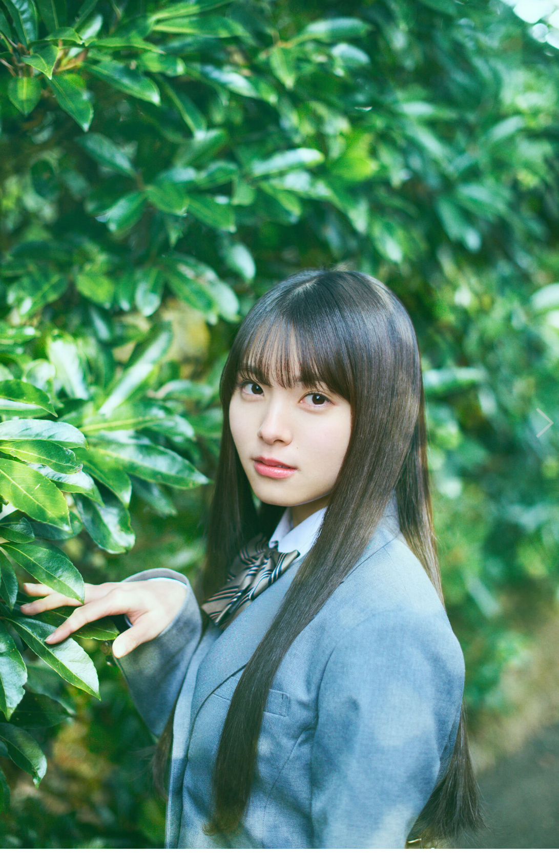 乃木坂46の6期生の撮り下ろし写真と手書きプロフィールを公式サイトで公開中!