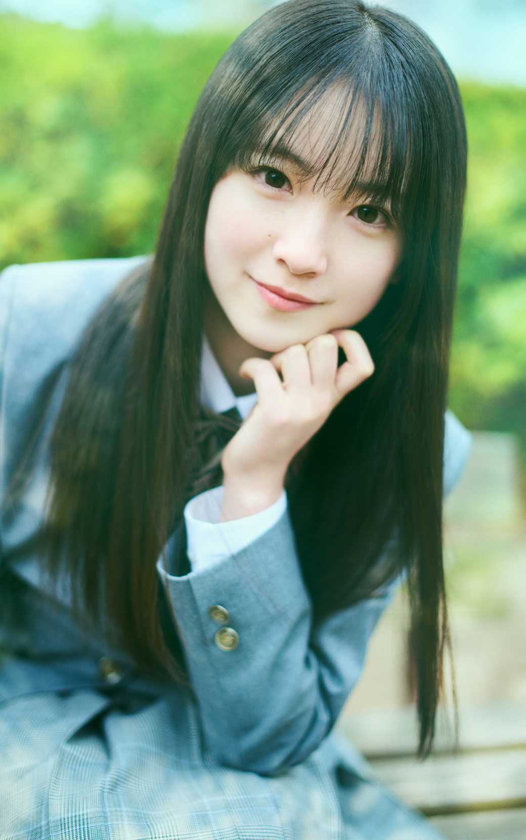 乃木坂46の6期生の撮り下ろし写真と手書きプロフィールを公式サイトで公開中!