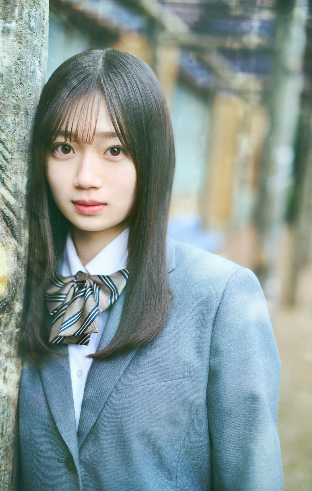 乃木坂46の6期生の撮り下ろし写真と手書きプロフィールを公式サイトで公開中!