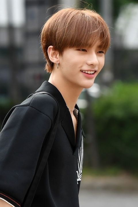 Stray Kids(スキズ)のヒョンジンは身長伸びた？昔と最新画像で実際に比較！