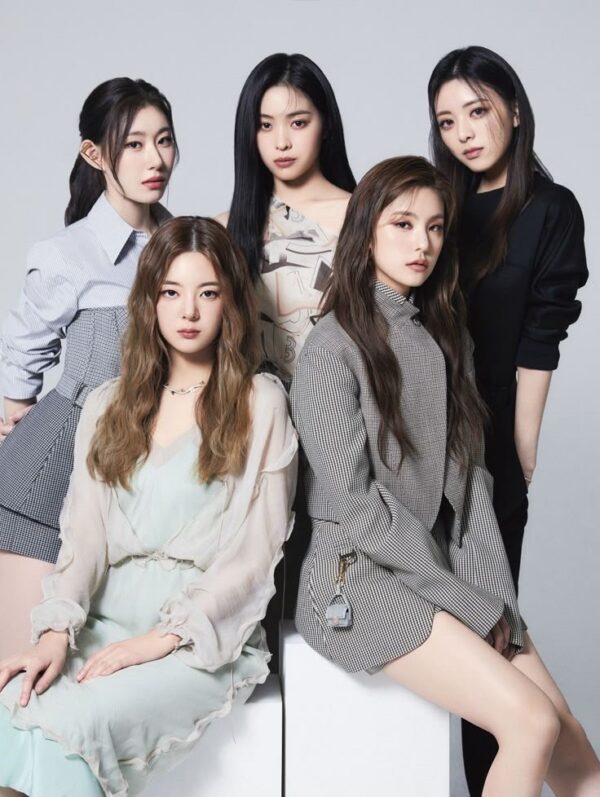 ITZY(イッチ)の公式グッズはどこで買える？公式ショップやファンクラブについて！会員数は多い？