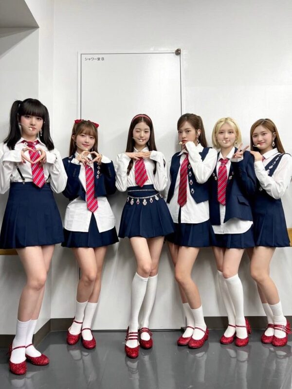 IVE(アイヴ)の公式サイトはいくつあるの？日本と韓国のサイトや公式ショップについても紹介！