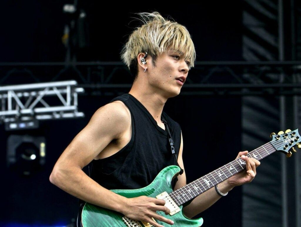 ONE OK ROCK(ワンオク)Toruの結婚相手は大政絢!その馴れ初めが気になる!