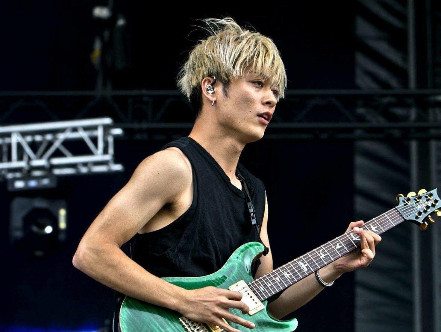 ONE OK ROCK(ワンオク)Toruの結婚相手は大政絢！その馴れ初めが気になる！