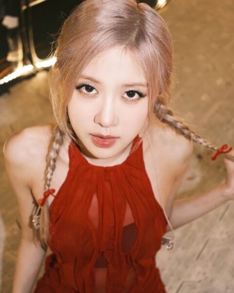 BLACKPINKのロゼのヘアスタイリストが亡くなった、いったい何が?ロゼのコメントは?