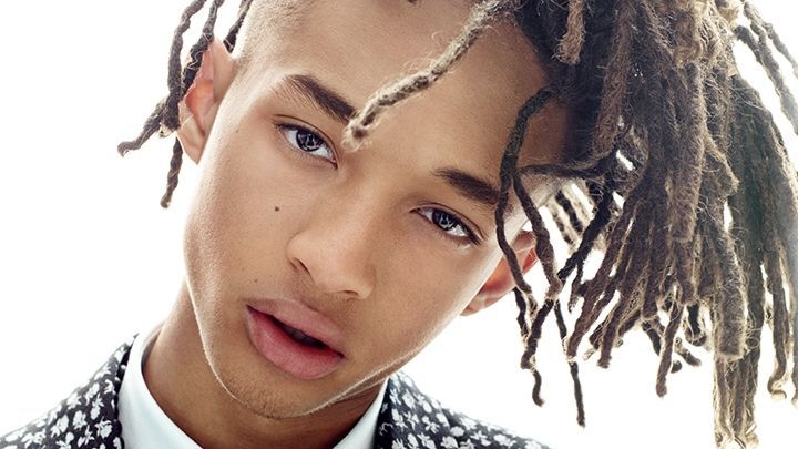 BLACKPINKのロゼと熱愛浮上した男性歌手は誰？ロゼ本人が語った真相とは？