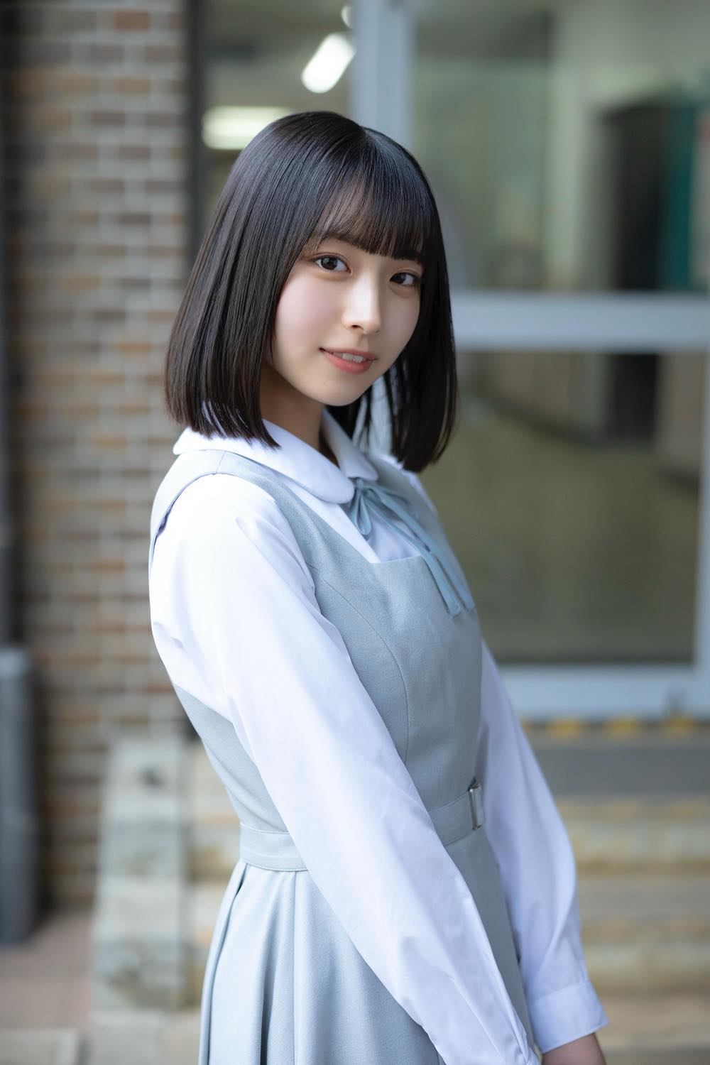 大野愛実 日向坂46 五期生制服 生写真 直筆サイン ヨリ 日向坂46 大野愛実 五期生お披露目制服 直筆サイン生写真 - メルカリ