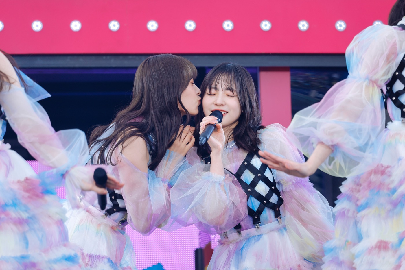 日向坂46の6回目のひな誕祭で長濱ねるなどの1期生OGのサプライズ登場で「ひらがなけやき」復活!!大熱狂のファンの反応は?