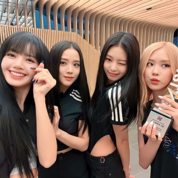 BLACKPINK ジェニ ファンクラブメンバーシップキット 最終回 45862-439-