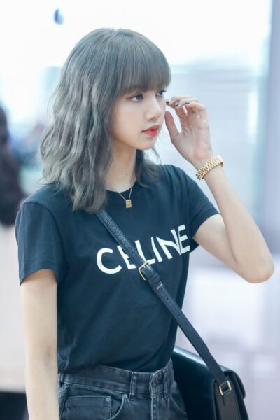 BLACKPINKのリサのルイ・ヴィトンの衣装が物議？どんな理由で？