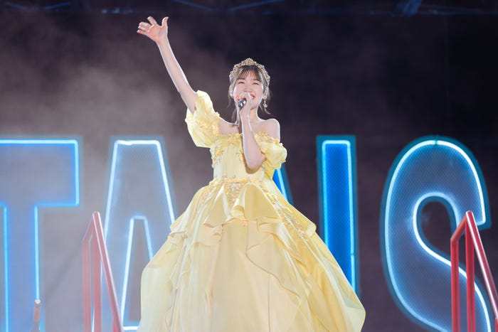 日向坂46の「6回目のひな誕祭」のオフィシャル先行予約について！倍率やオフィシャルグッズ通信販売の内容は？