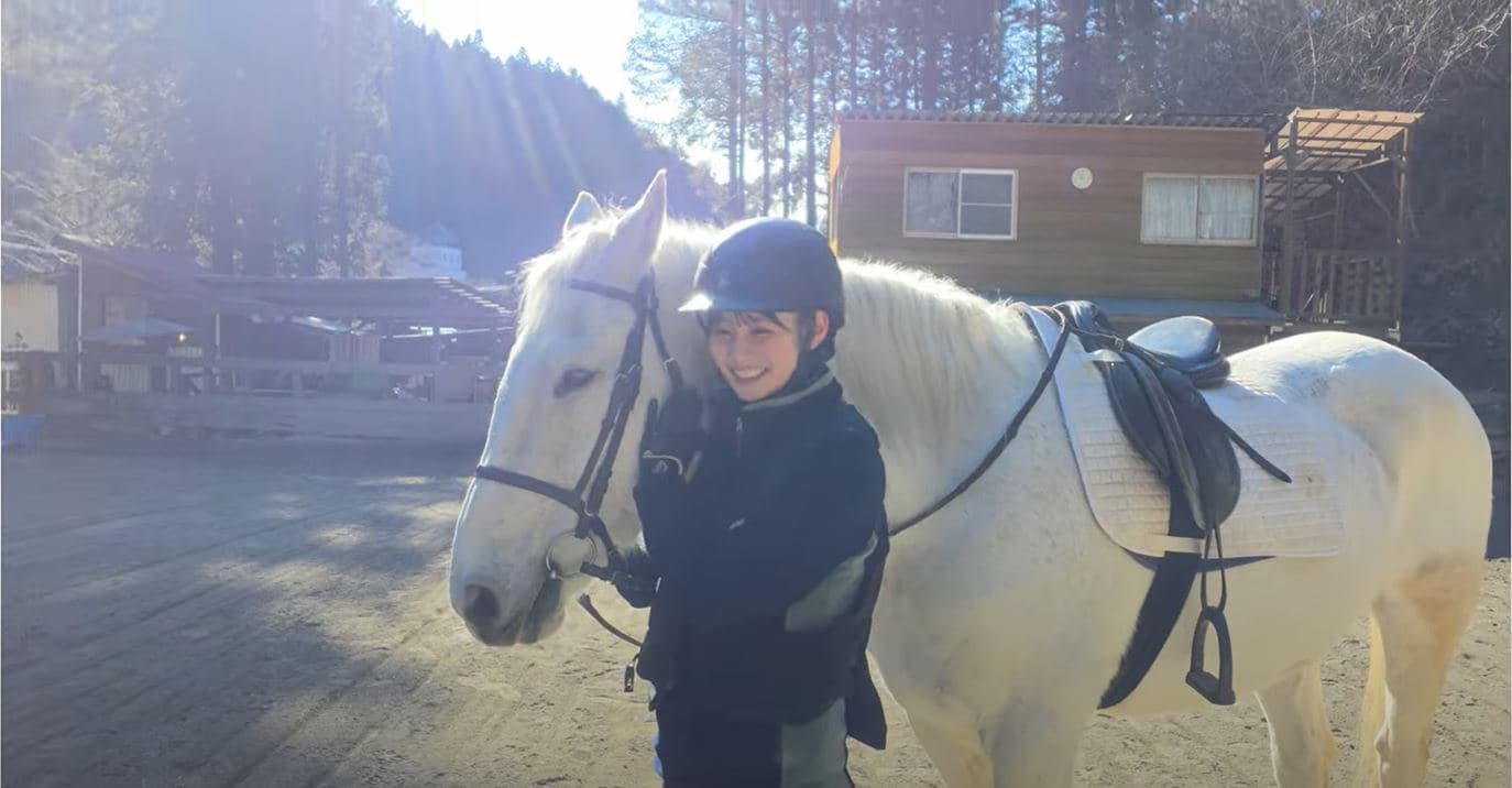 日向坂46の5期生の高井俐香は兵庫県出身でお嬢？ファンの反応は？