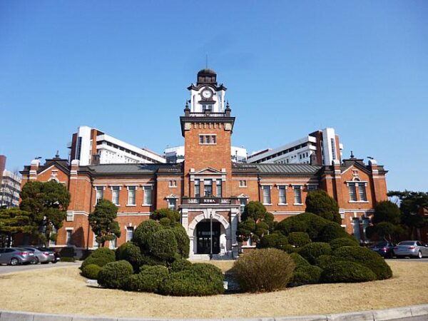 BLACKPINKのジェニーがソウル大学医学部に1億ウォンを寄付！他のアイドルは寄付した事があるのか調べてみた