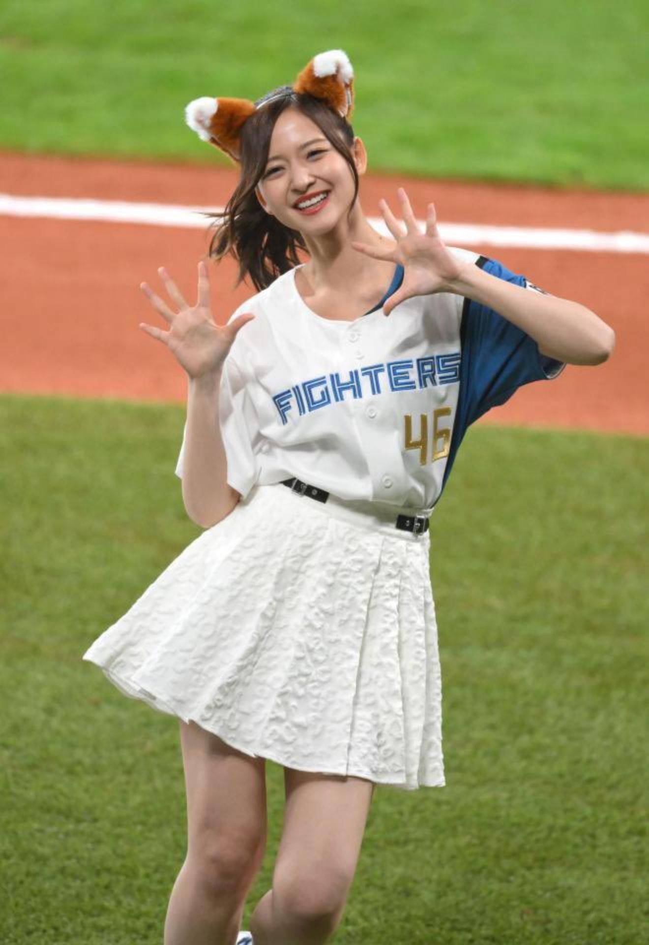 乃木坂46の金川紗耶・小川彩・長嶋凛桜がエスコンできつねダンス!ファンの反応は?