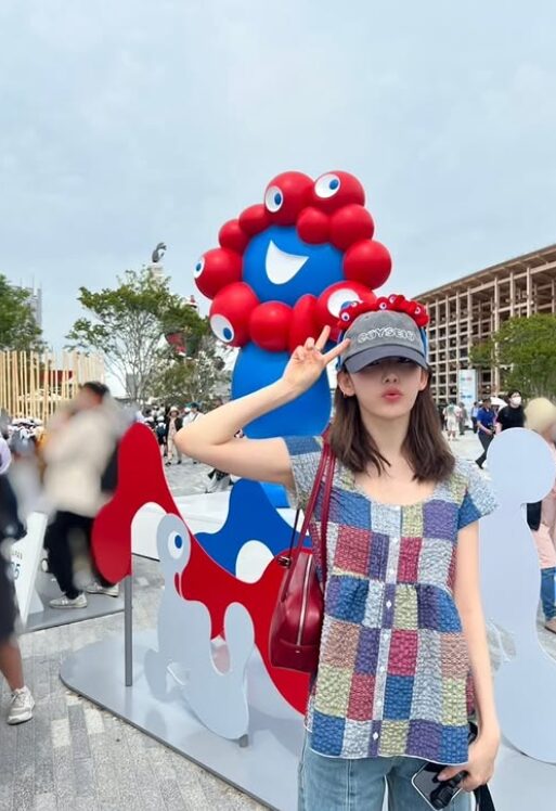 LE SSERAFIMのサクラが大阪万博に降臨！Instagramを見たファンの反応は？